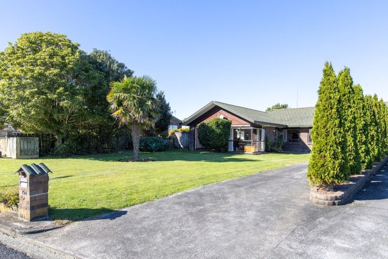 Photo of property in 19a Litchfield Place, Clarks Beach, 2122
