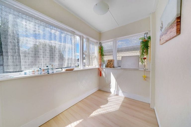 Photo of property in 43 Jellicoe Avenue, Tuakau, 2121