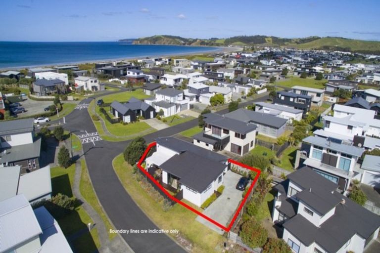 Photo of property in 3 Te Mana Street, Omaha, 0986