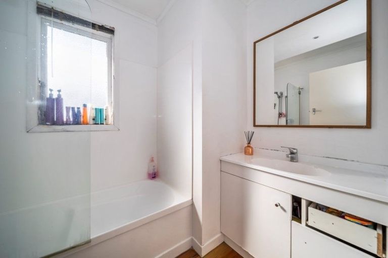 Photo of property in 12 Rosendale Avenue, Spotswood, New Plymouth, 4310