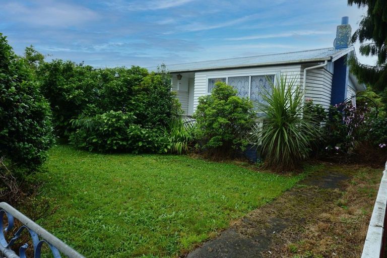 Photo of property in 34 Balmoral Street, Levin, 5510