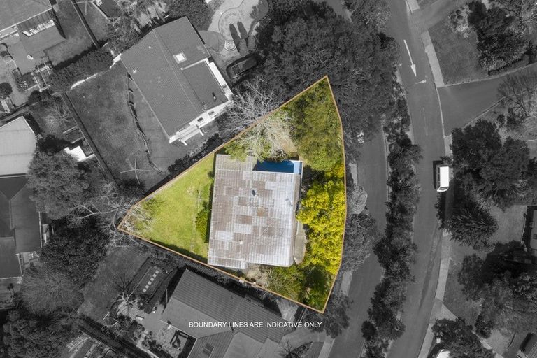 Photo of property in 36 Lingham Crescent, Torbay, Auckland, 0630