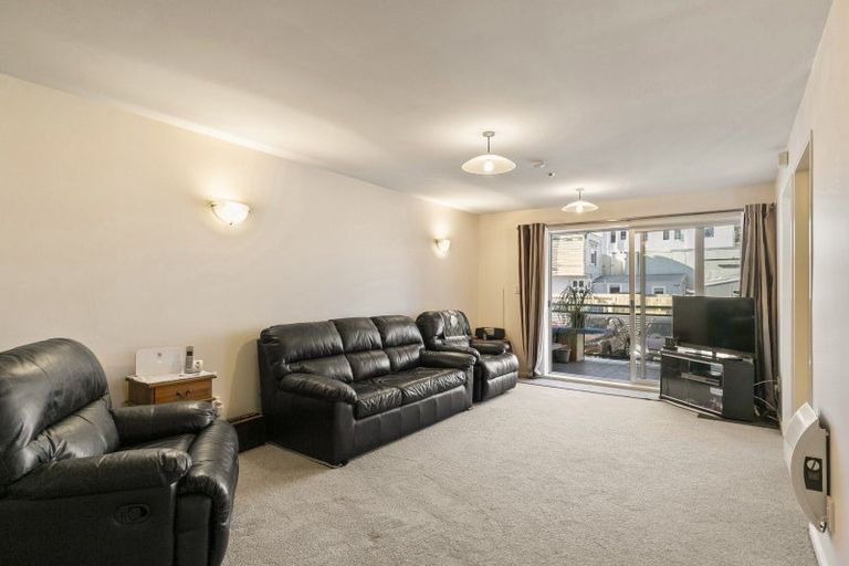 Photo of property in 3/6 Elizabeth Street, Mount Victoria, Wellington, 6011