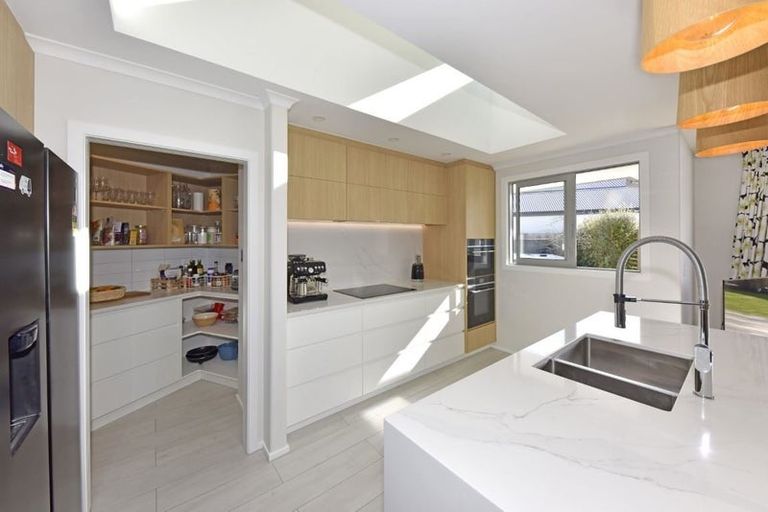 Photo of property in 8 Manarola Road, Halswell, Christchurch, 8025