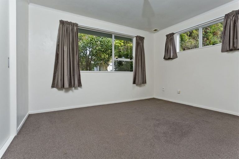 Photo of property in 18 Tableau Place, Totara Vale, Auckland, 0629