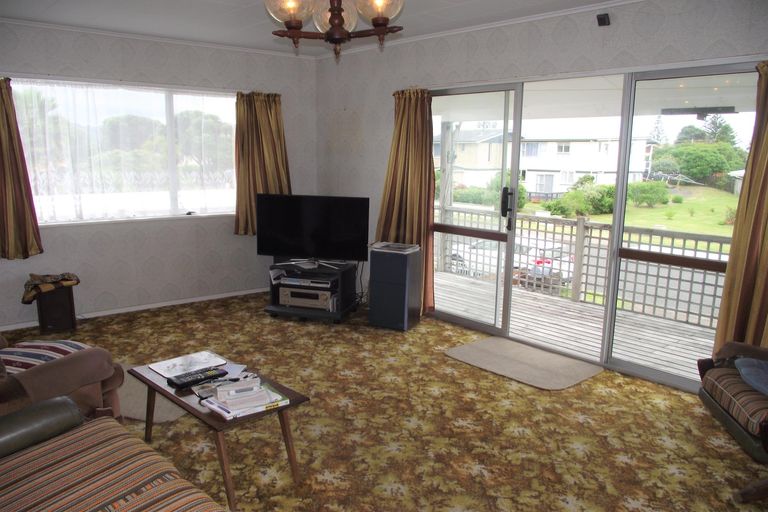 Photo of property in 14 Snell Crescent, Waihi Beach, 3611