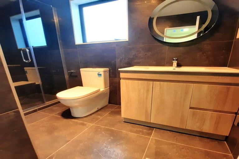 Photo of property in 5/10 Rimu Street, New Lynn, Auckland, 0600