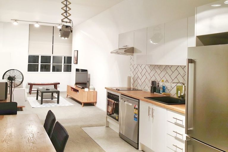 Photo of property in 6 Victoria Street, Hawera, 4610