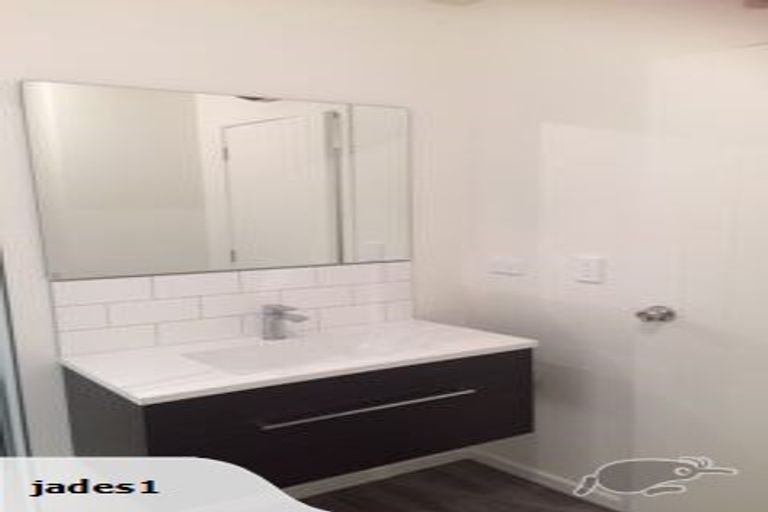 Photo of property in 35 Risinghurst Terrace, Lower Shotover, Queenstown, 9304