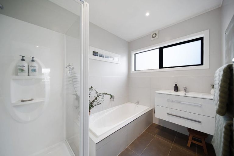 Photo of property in 54 John Gill Road, Shelly Park, Auckland, 2014