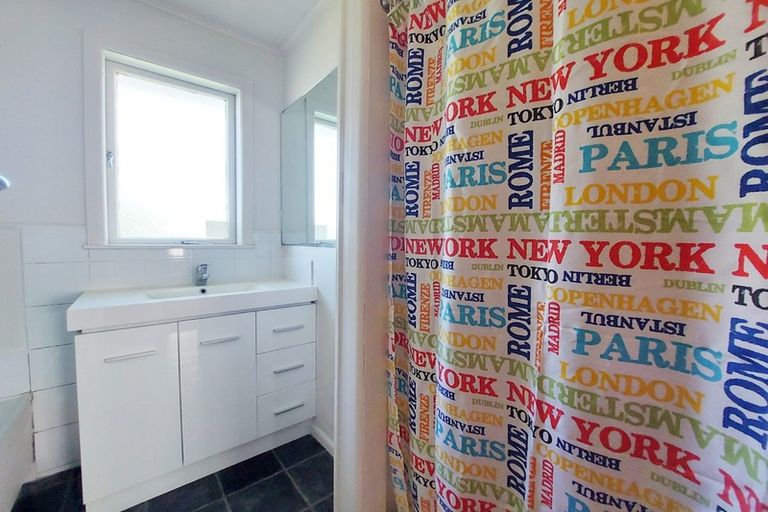 Photo of property in 150 Bryant Road, St Andrews, Hamilton, 3200