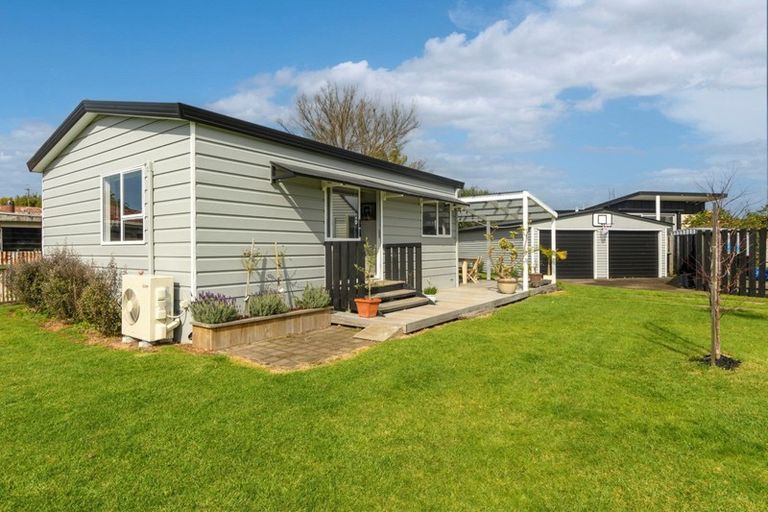 Photo of property in 8a Ngatai Road, Otumoetai, Tauranga, 3110