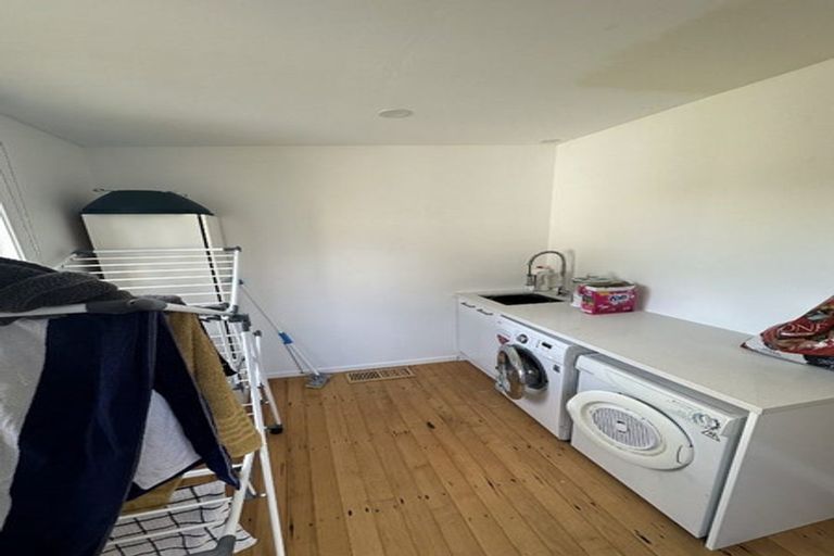 Photo of property in 4 Poplar Road, Stanmore Bay, Whangaparaoa, 0932