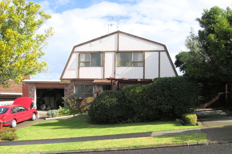 Photo of property in 1/3 Regia Close, Half Moon Bay, Auckland, 2012