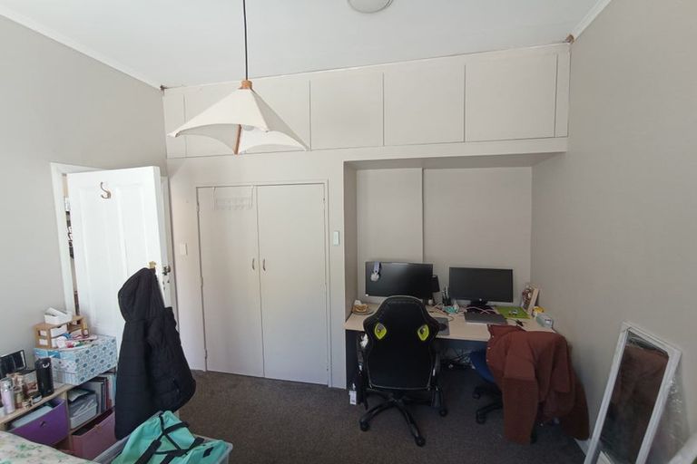 Photo of property in 239 Ohiro Road, Brooklyn, Wellington, 6021