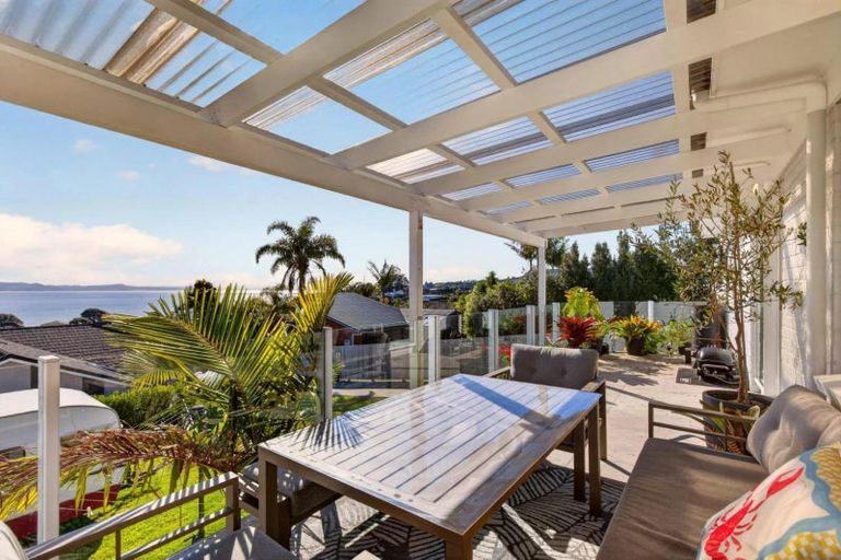 Photo of property in 954 Whangaparaoa Road, Manly, Whangaparaoa, 0930