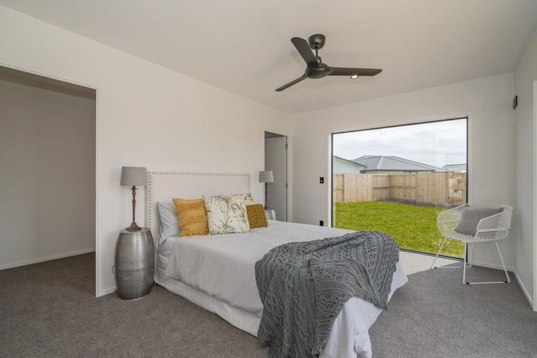 Photo of property in 26 Palm Drive, Whitianga, 3510