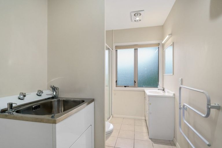 Photo of property in 44a Taylor Terrace, Tawa, Wellington, 5028