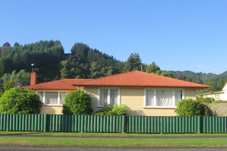 Photo of property in 6 Wackrow Street, Taumarunui, 3920