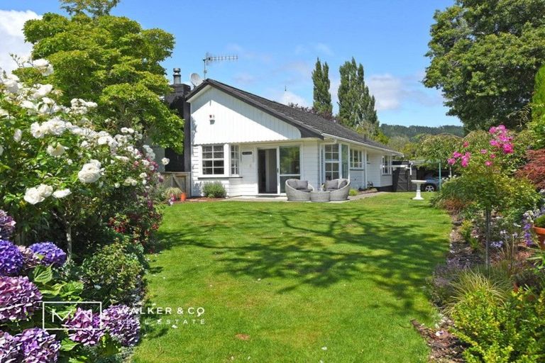 Photo of property in 40 Gloucester Street, Silverstream, Upper Hutt, 5019