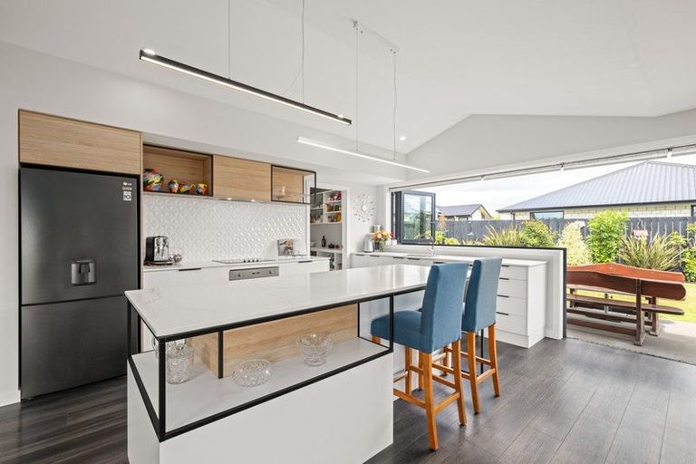 Photo of property in 17 Rose Manor Drive, Springlands, Blenheim, 7201