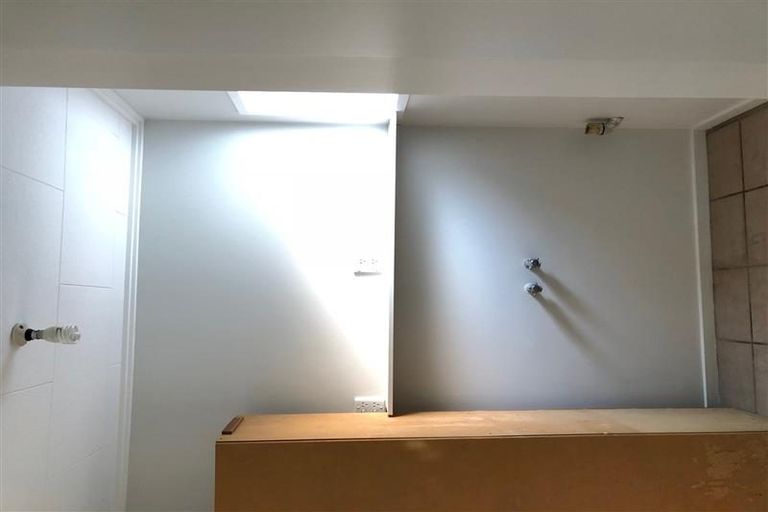 Photo of property in 24 Mirrabooka Avenue, Botany Downs, Auckland, 2010