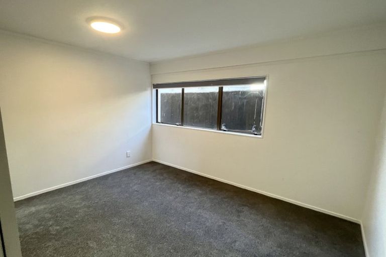 Photo of property in 1/49 Killarney Avenue, Torbay, Auckland, 0630