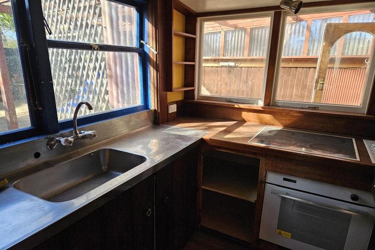 Photo of property in 165 Shaw Avenue, New Brighton, Christchurch, 8083