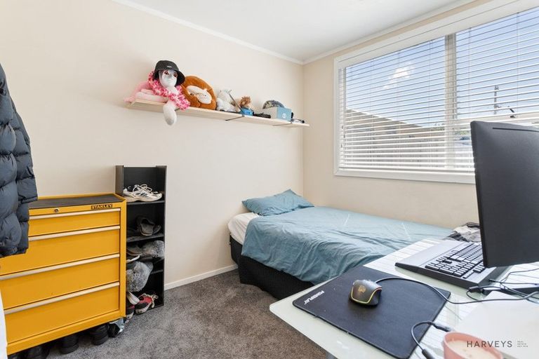 Photo of property in 20 Norman Road, Titirangi, Auckland, 0604