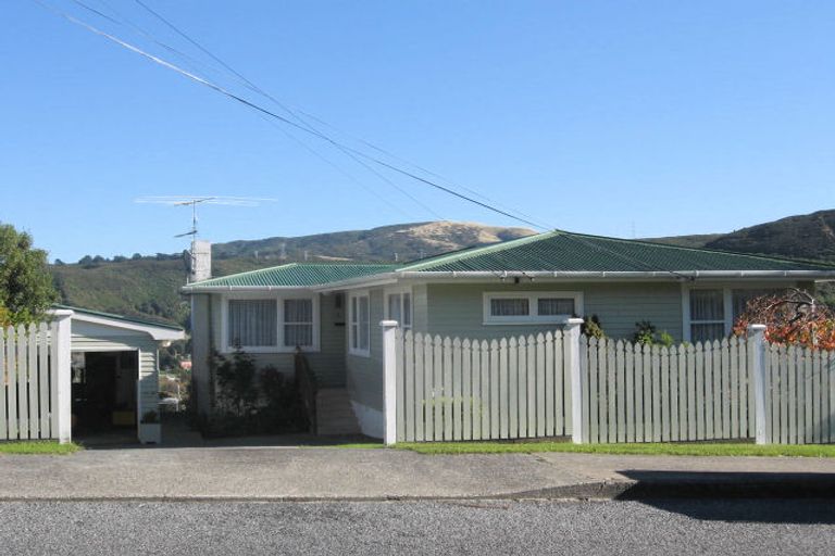 Photo of property in 12 Lord Street, Stokes Valley, Lower Hutt, 5019