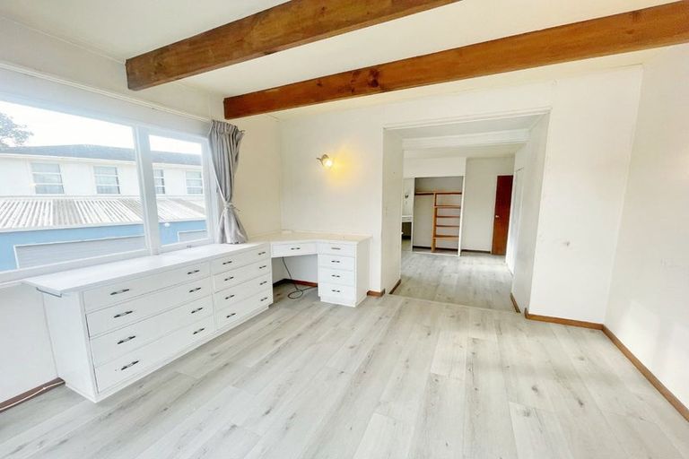 Photo of property in 2/22 Craig Road, Milford, Auckland, 0620