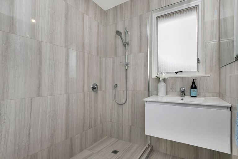 Photo of property in 10 Awakino Place, Manurewa, Auckland, 2102