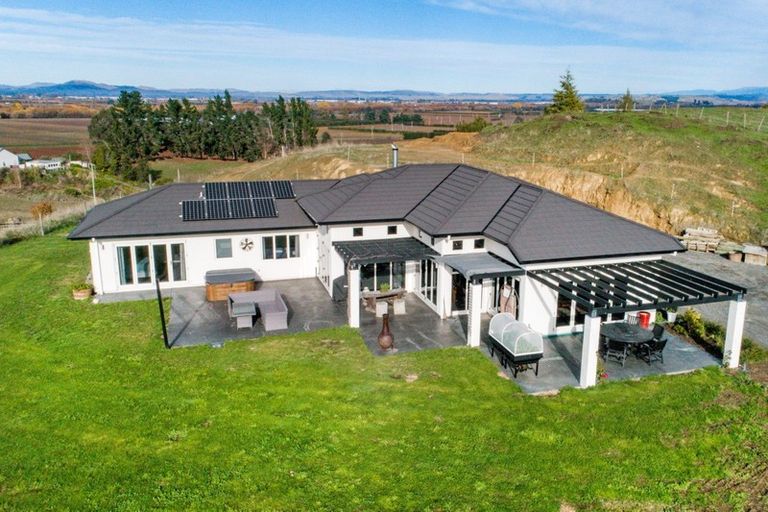 Photo of property in 23 Wheatley Road, Waiohiki, Napier, 4183