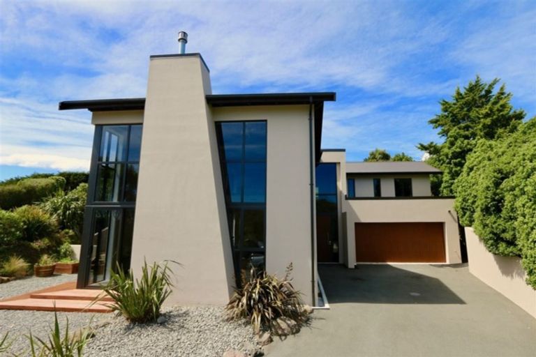 Photo of property in 36 Rockview Place, Mount Pleasant, Christchurch, 8081