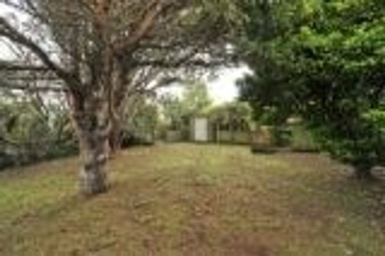 Photo of property in 22 Highbury Crescent, Highbury, Wellington, 6012