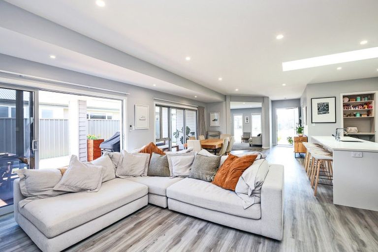 Photo of property in 9 Manapouri Street, Poraiti, Napier, 4112