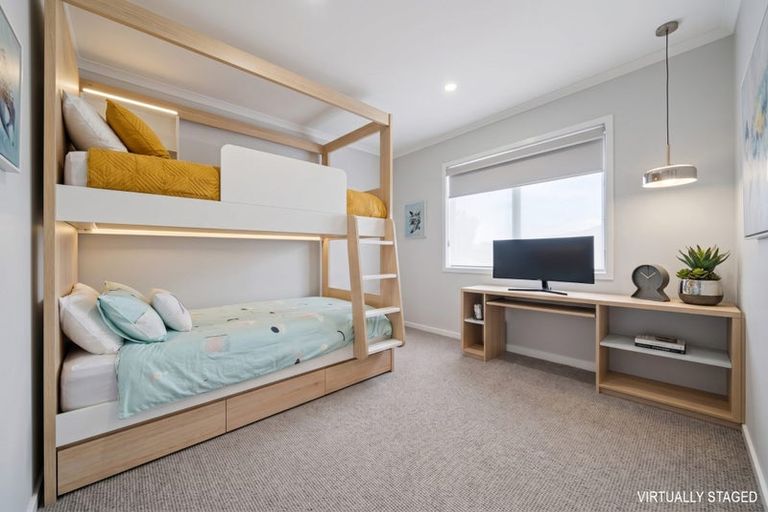 Photo of property in 27 Mt Lebanon Crescent, The Gardens, Auckland, 2105