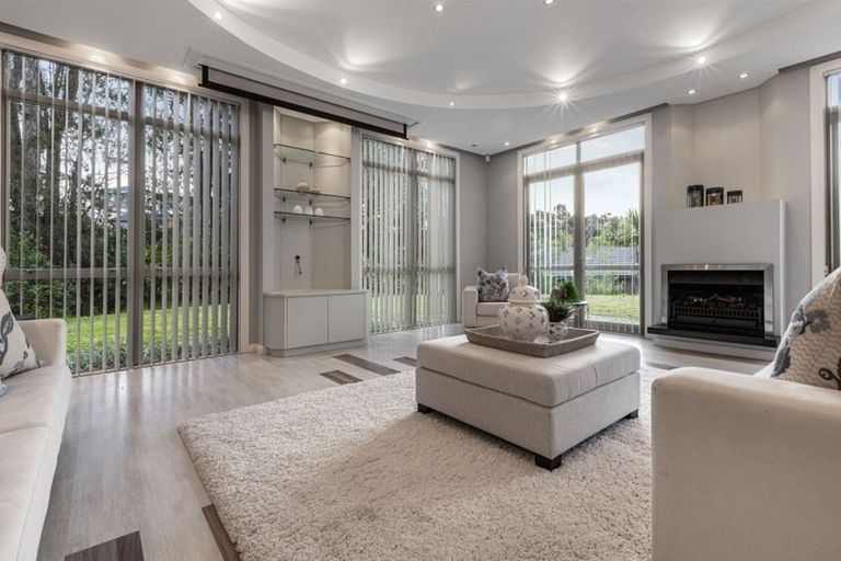 Photo of property in 25 Wicklam Lane, Greenhithe, Auckland, 0632