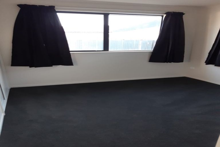 Photo of property in 4 Earnslaw Crescent, Clover Park, Auckland, 2019