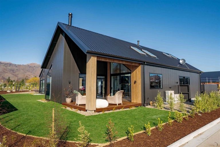 Photo of property in Wooing Tree Vineyard Ltd, 1 Vintage Street, Cromwell, 9310