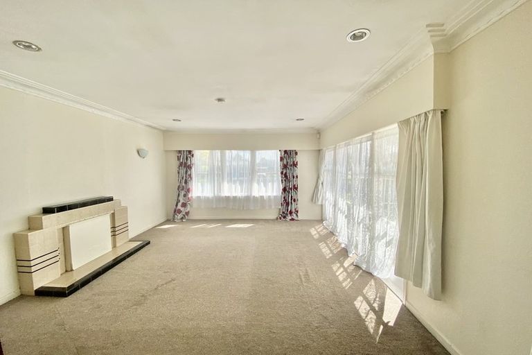 Photo of property in 22 Rollerson Street, Papakura, 2110