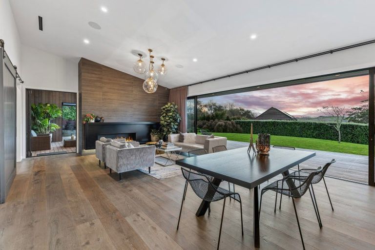 Photo of property in 15 Myra Evelyn Grove, Dairy Flat, Albany, 0792