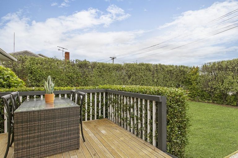 Photo of property in 1/74 Sutton Crescent, Papakura, 2110