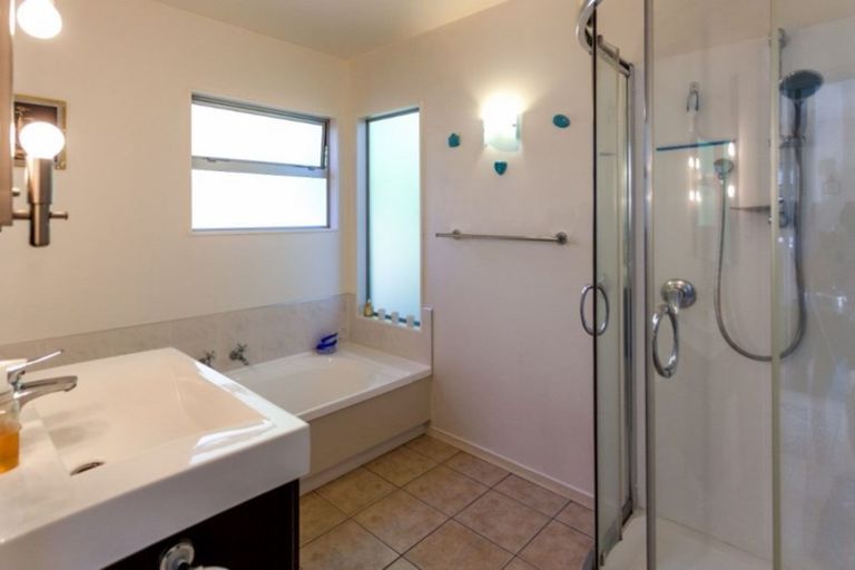 Photo of property in 126 Oratia Place, Onemana, Whangamata, 3691
