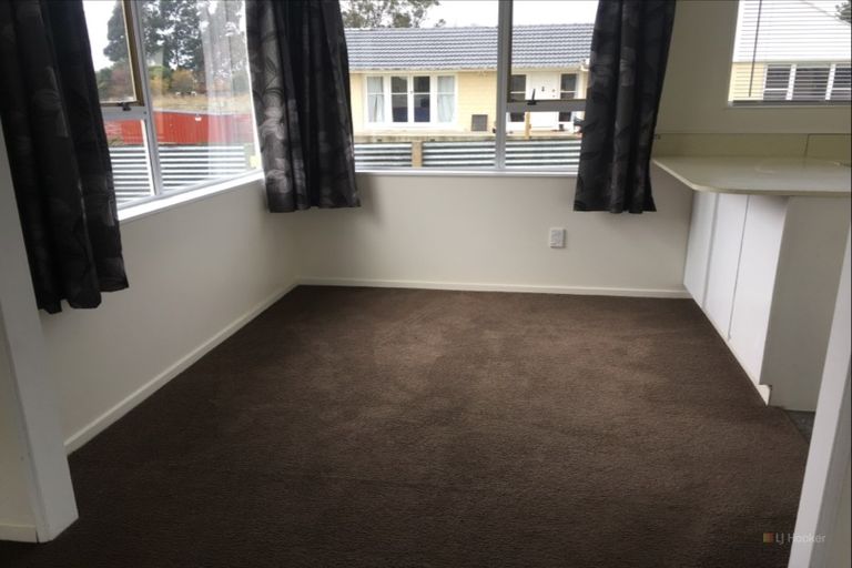 Photo of property in 8-14 Milford Street, Waimate, 7924
