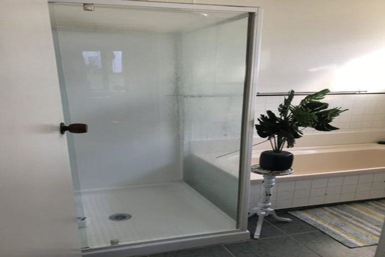 Photo of property in 4 Liston Avenue, Hilltop, Taupo, 3330