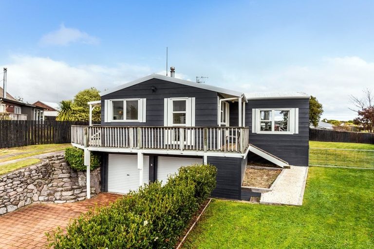 Photo of property in 2 Hampstead Place, Richmond Heights, Taupo, 3330