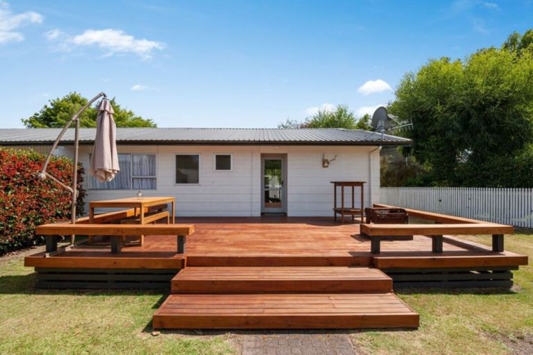 Photo of property in 13 Candu Lane, Kinloch, Taupo, 3377