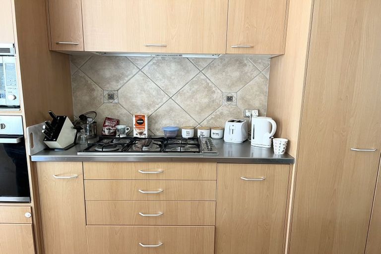 Photo of property in 116 Tiraumea Drive, Pakuranga, Auckland, 2010