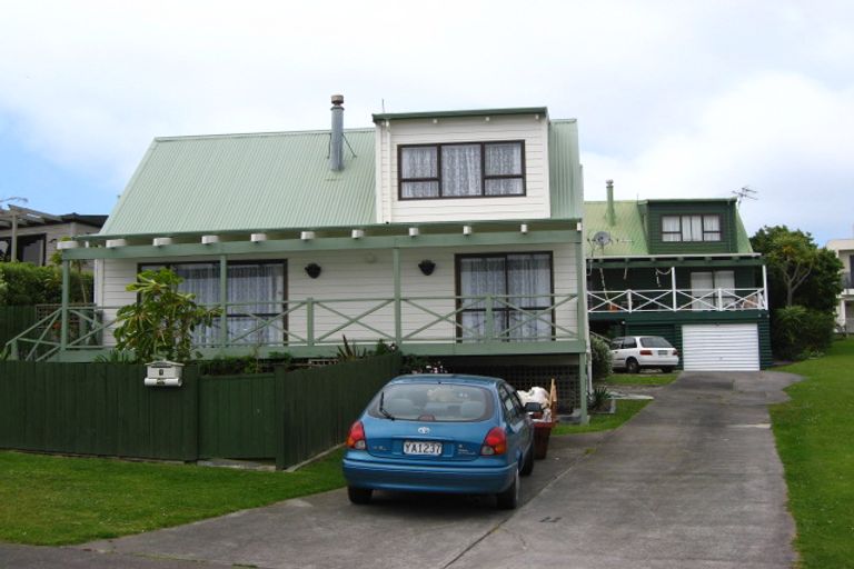 Photo of property in 2/43 Pacific Parade, Army Bay, Whangaparaoa, 0930